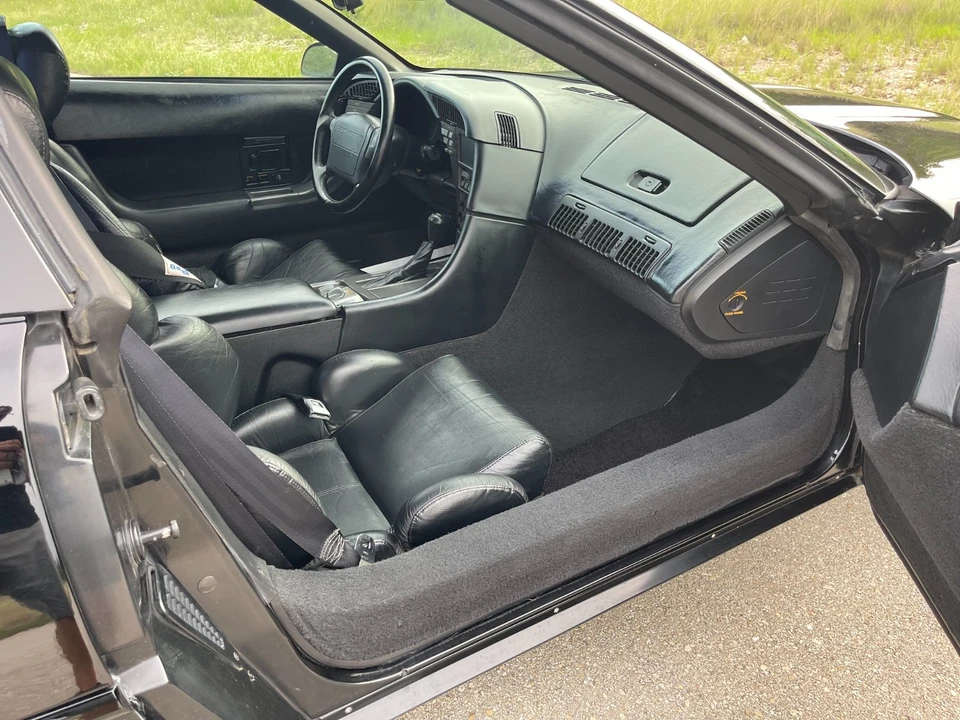 1991 Chevrolet Corvette C4 - Image 22 of 28