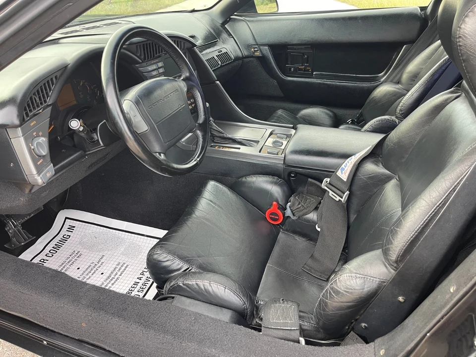 1991 Chevrolet Corvette C4 - Image 19 of 28