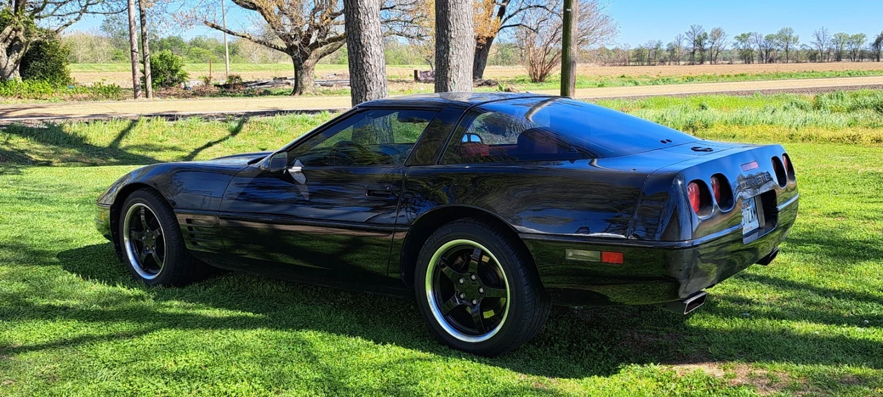 1991 Chevrolet Corvette C4 - Image 2 of 18