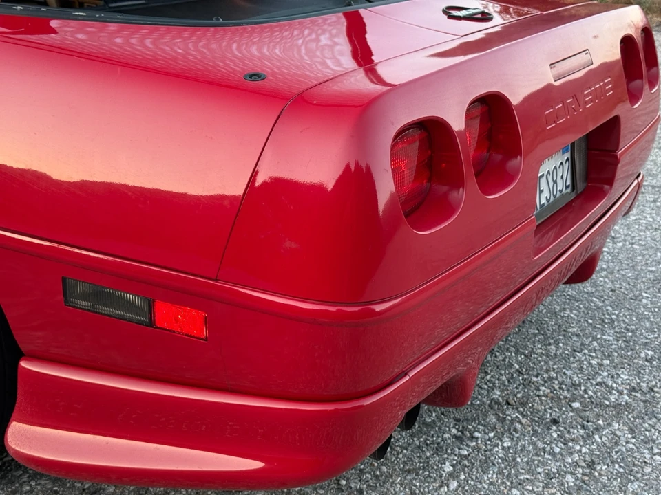 1991 Chevrolet Corvette C4 - Image 10 of 31