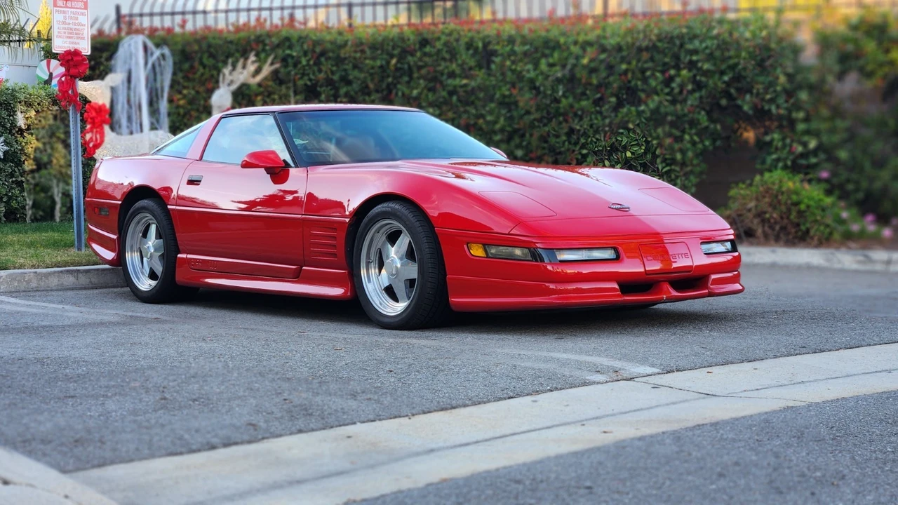 1991 Chevrolet Corvette C4 - Image 17 of 31
