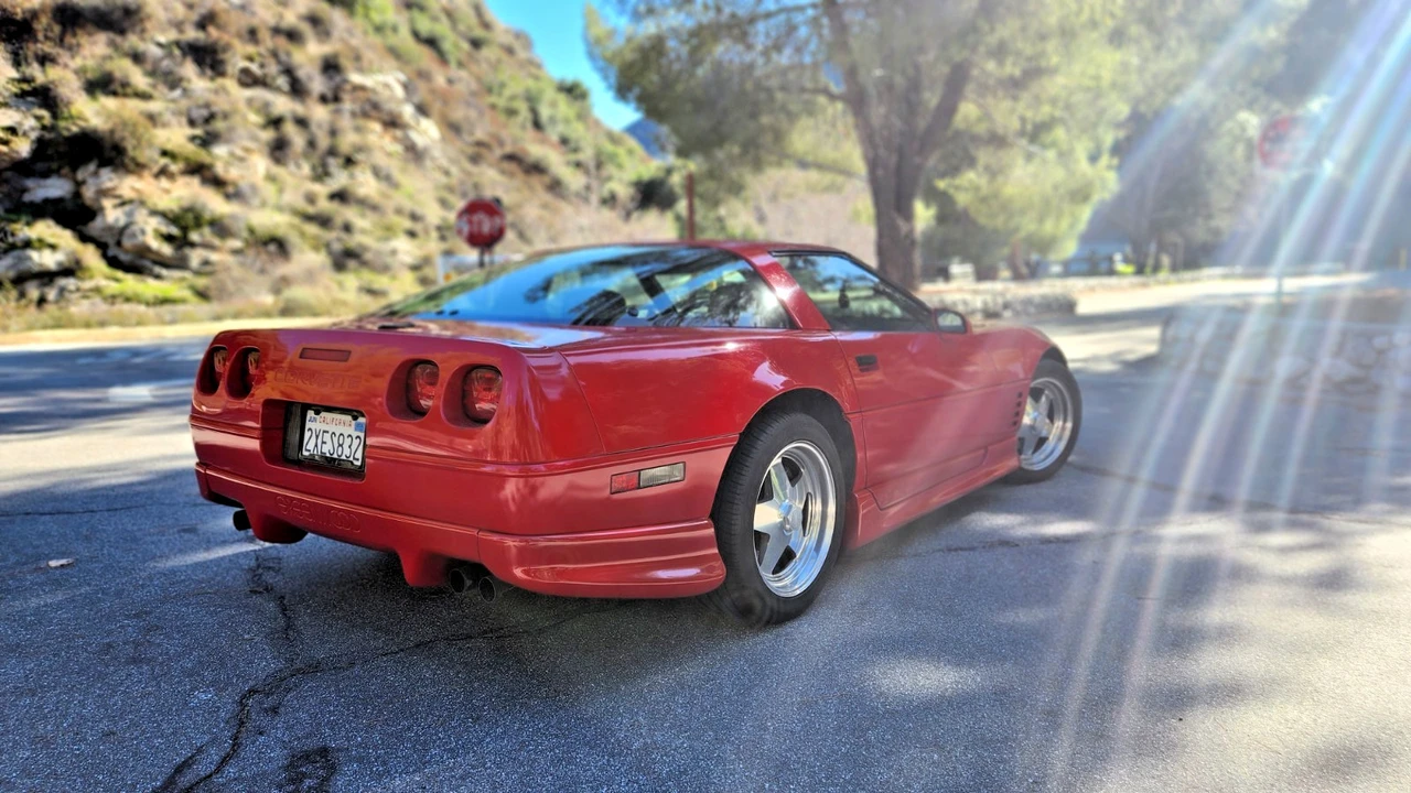 1991 Chevrolet Corvette C4 - Image 26 of 31