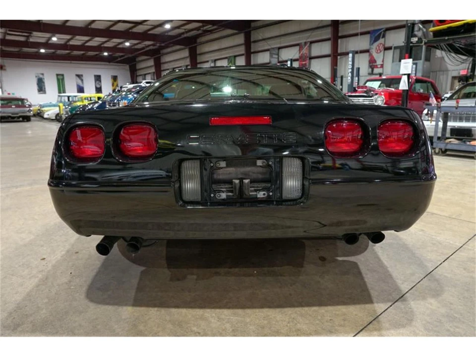1991 Chevrolet Corvette C4 - Image 7 of 31