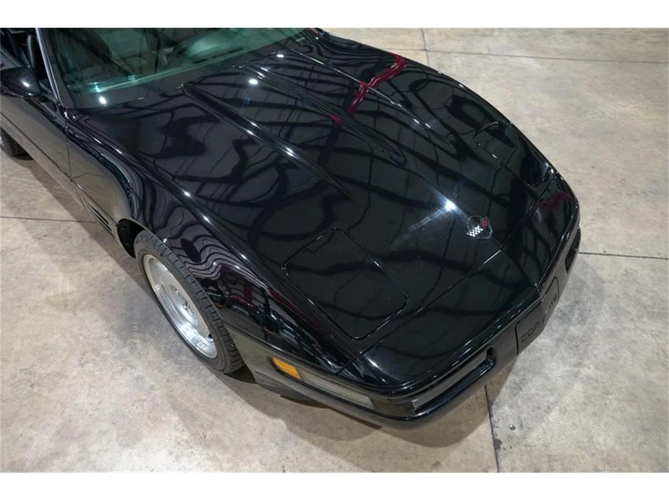 1991 Chevrolet Corvette C4 - Image 18 of 31