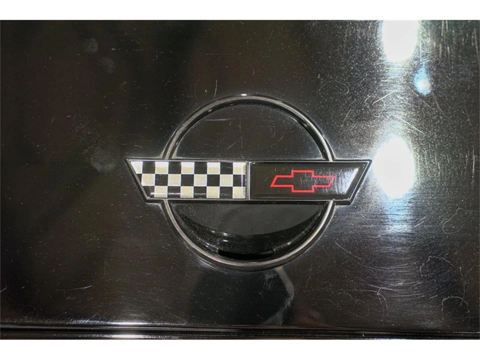 1991 Chevrolet Corvette C4 - Image 23 of 31