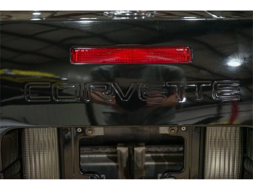 1991 Chevrolet Corvette C4 - Image 24 of 31