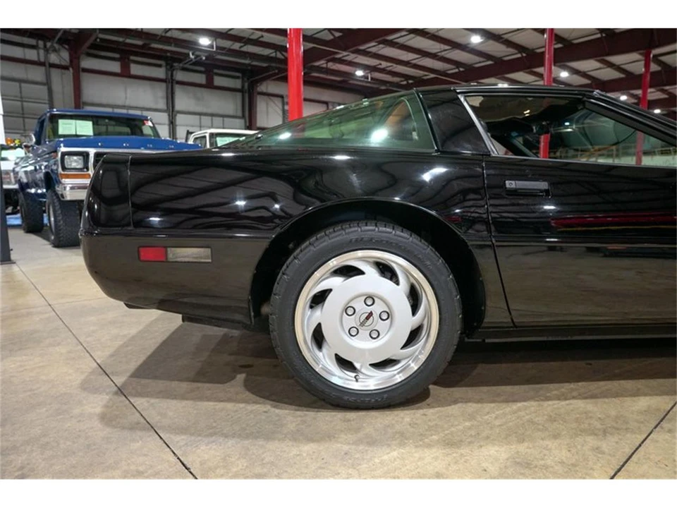 1991 Chevrolet Corvette C4 - Image 9 of 31