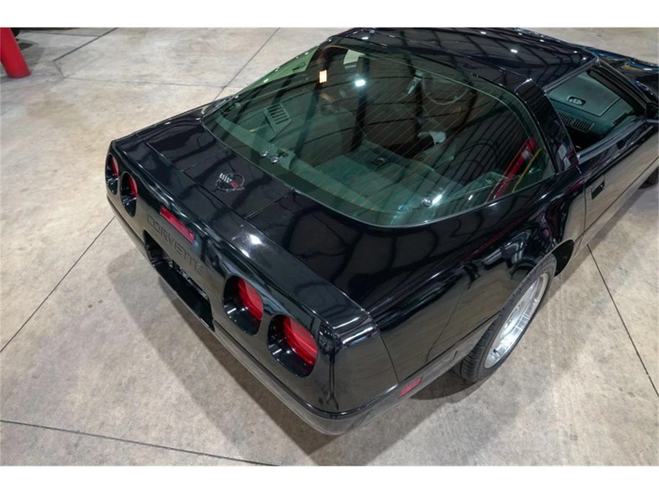 1991 Chevrolet Corvette C4 - Image 20 of 31