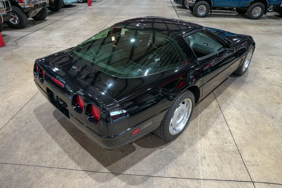 1991 Chevrolet Corvette C4 - Image 9 of 10