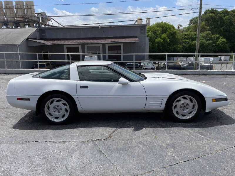 1991 Chevrolet Corvette C4 - Image 6 of 24