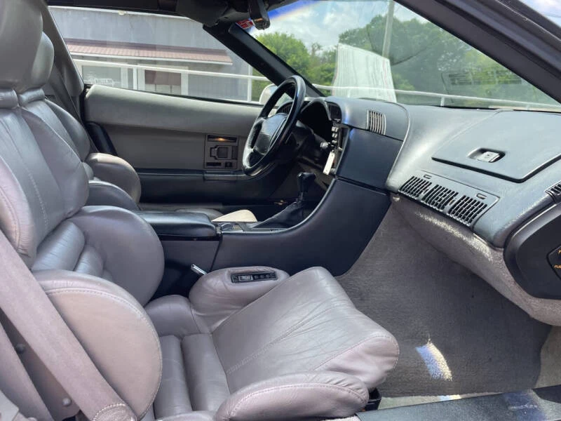 1991 Chevrolet Corvette C4 - Image 20 of 24