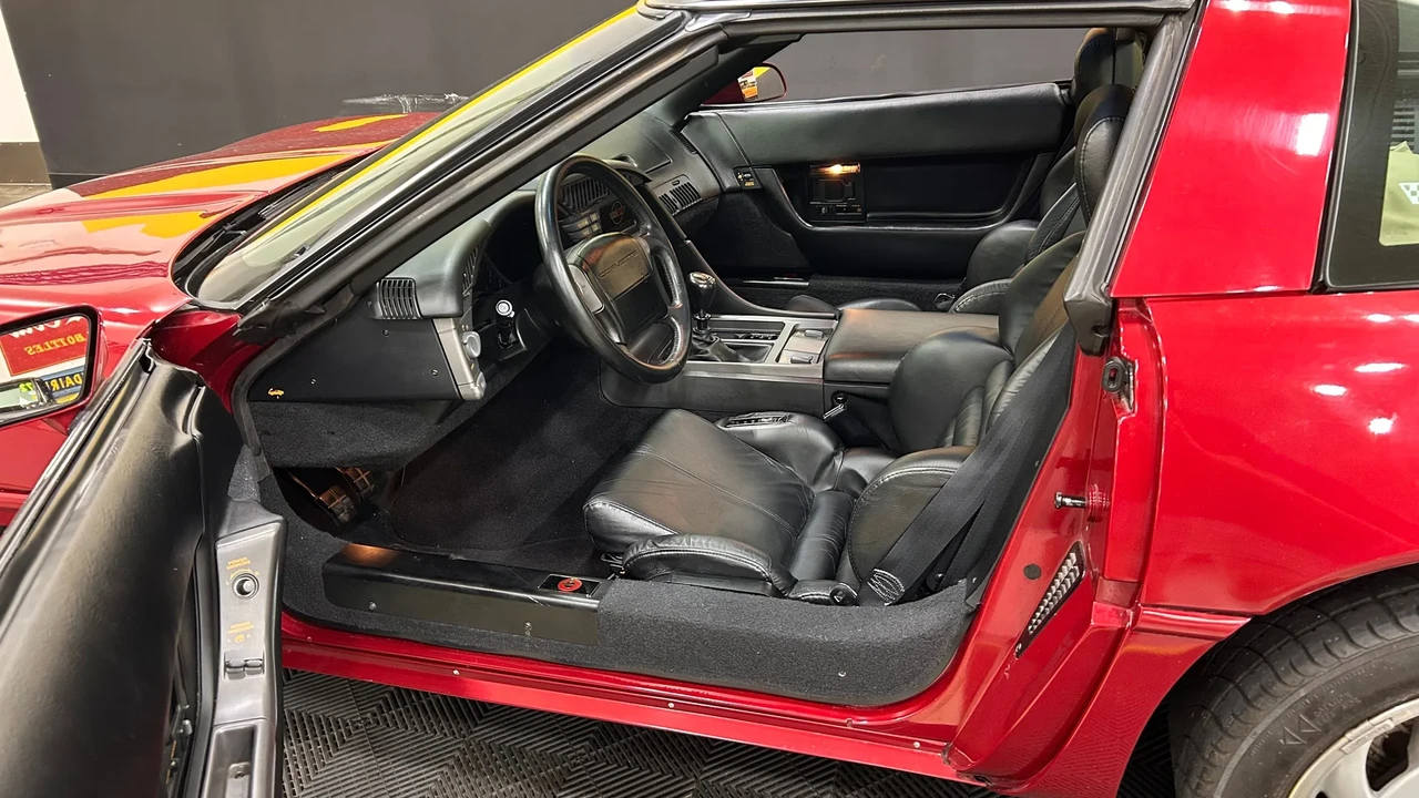 1991 Chevrolet Corvette - Image 7 of 10