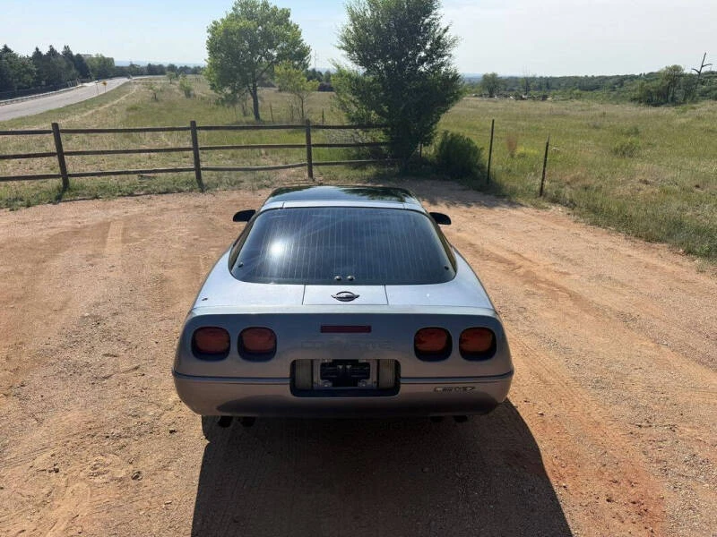 1991 Chevrolet Corvette C4 - Image 8 of 29