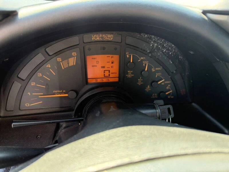 1991 Chevrolet Corvette C4 - Image 20 of 29