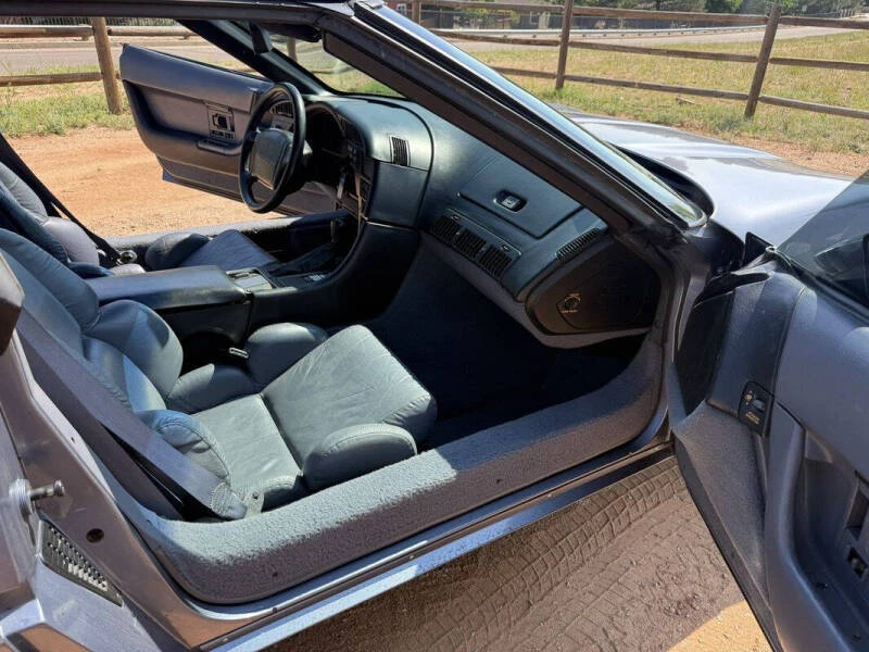 1991 Chevrolet Corvette C4 - Image 22 of 29
