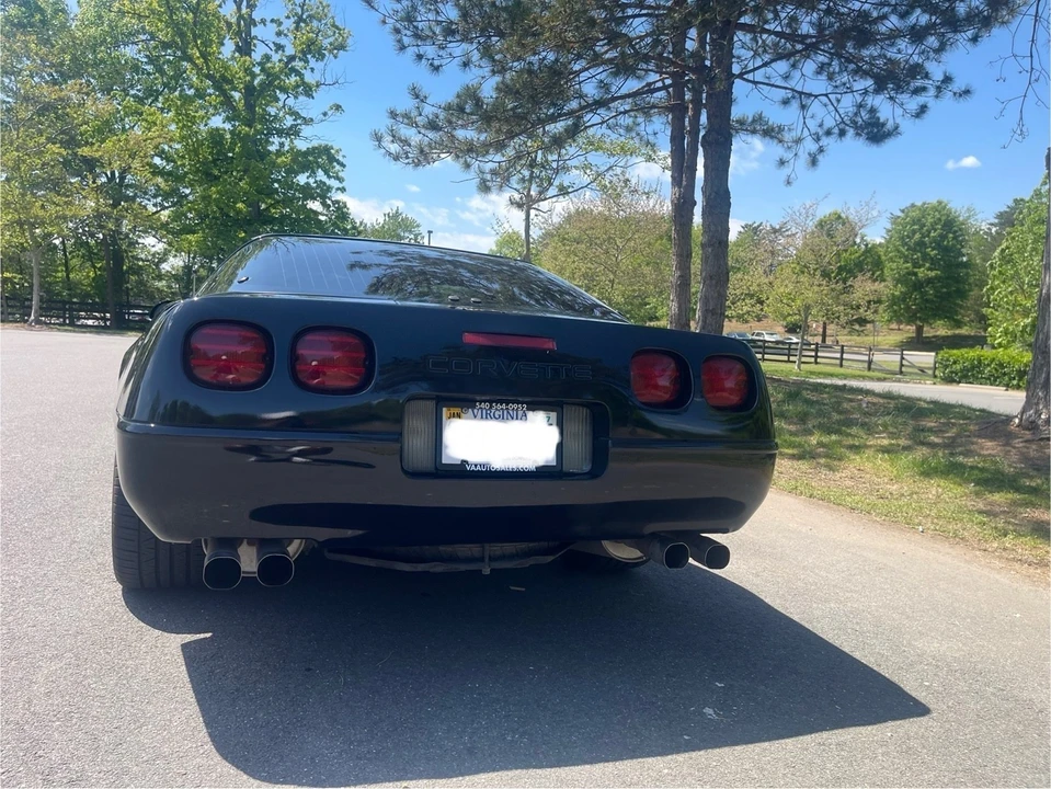1991 Chevrolet Corvette C4 - Image 6 of 15