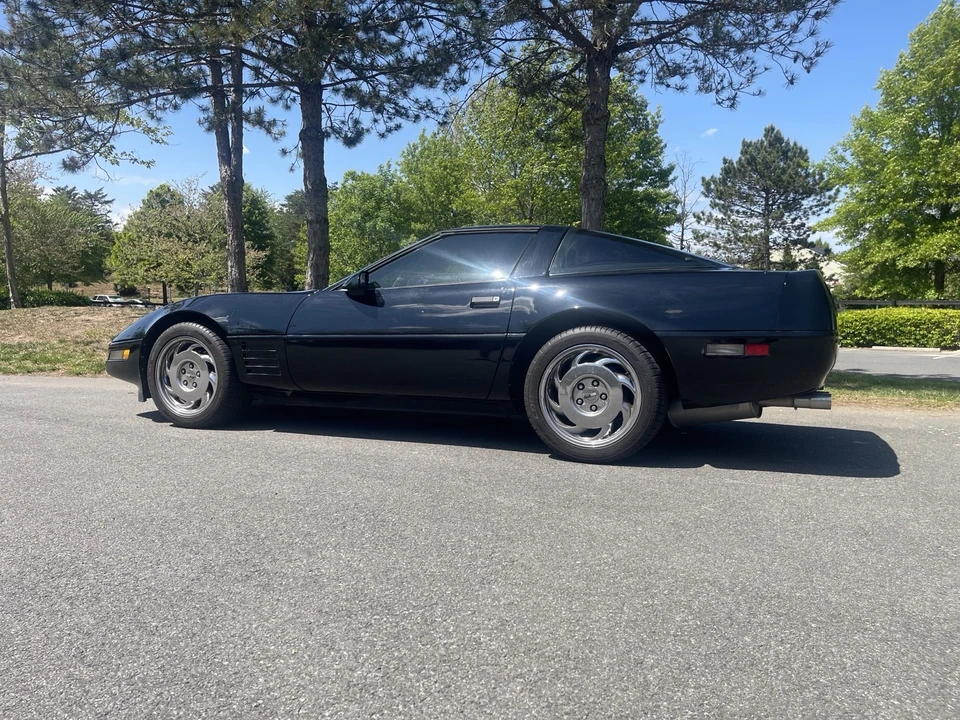 1991 Chevrolet Corvette - Image 3 of 15