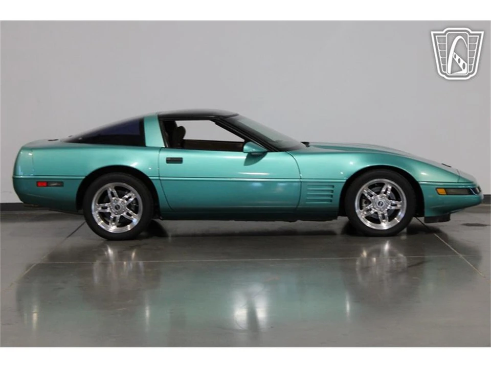 1991 Chevrolet Corvette C4 - Image 16 of 31