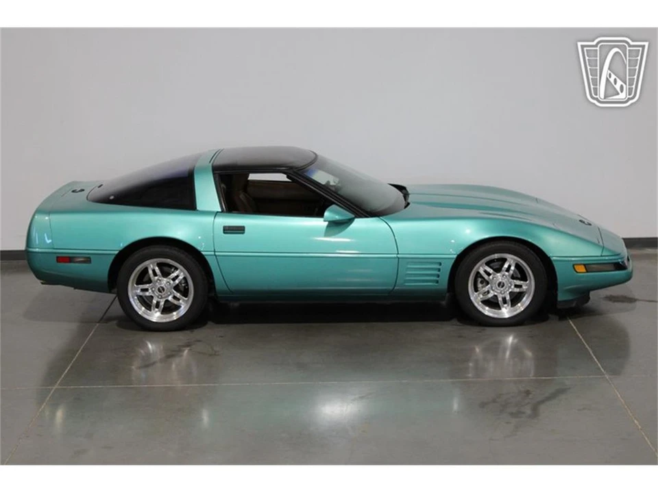 1991 Chevrolet Corvette C4 - Image 8 of 31