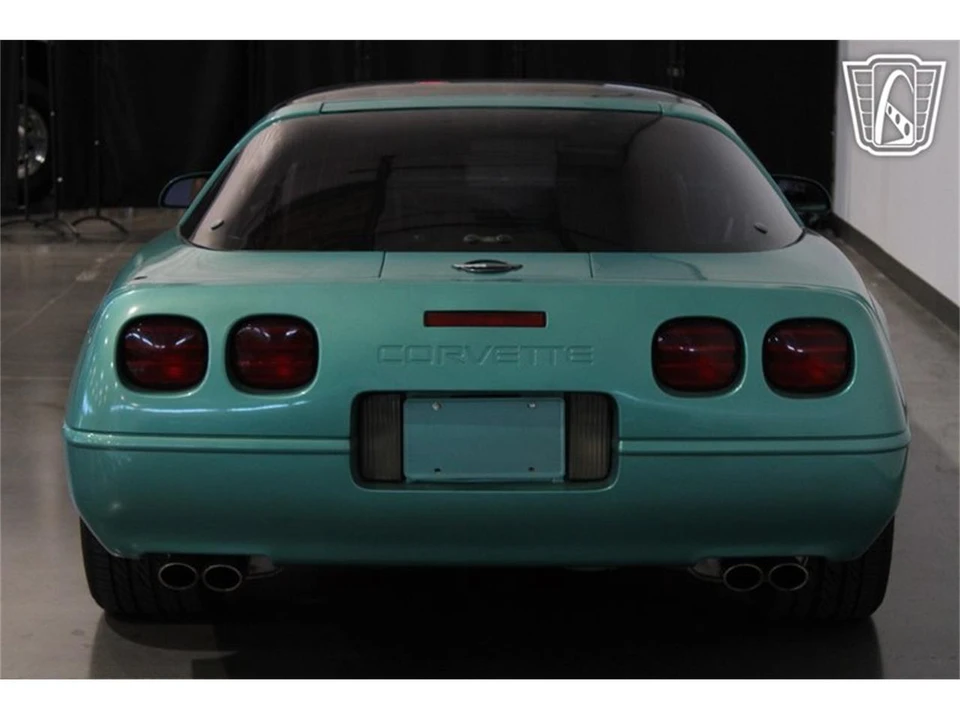 1991 Chevrolet Corvette C4 - Image 18 of 31