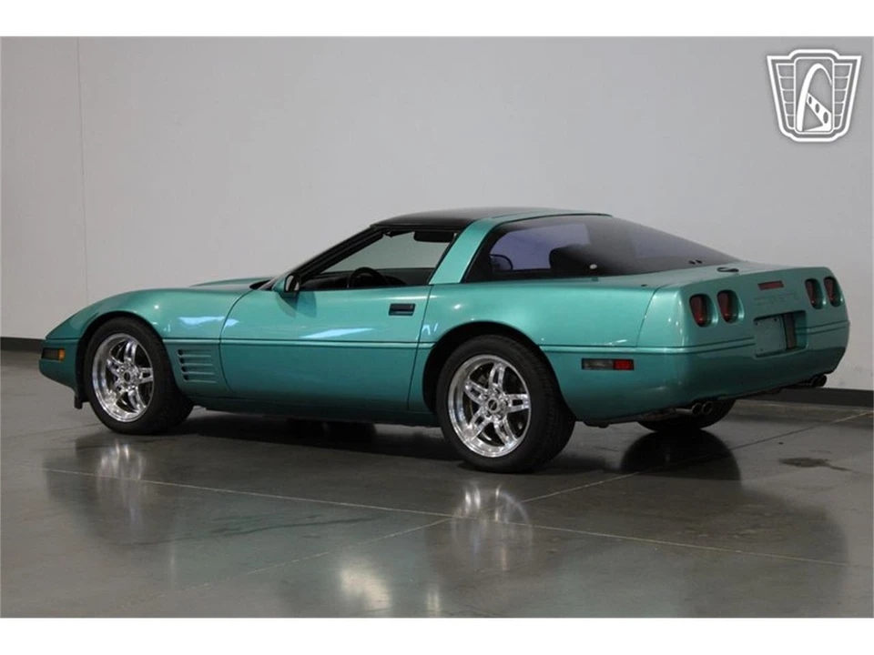 1991 Chevrolet Corvette C4 - Image 19 of 31