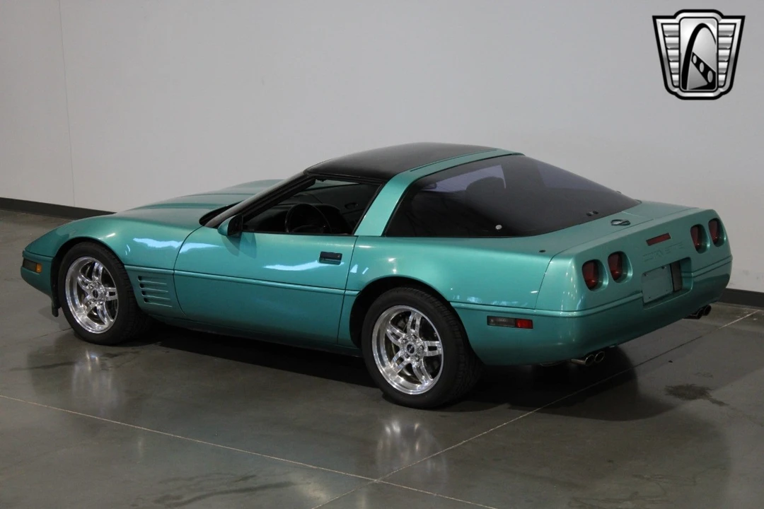 1991 Chevrolet Corvette C4 - Image 13 of 21