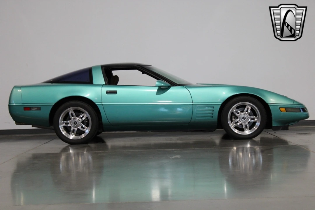 1991 Chevrolet Corvette C4 - Image 18 of 21