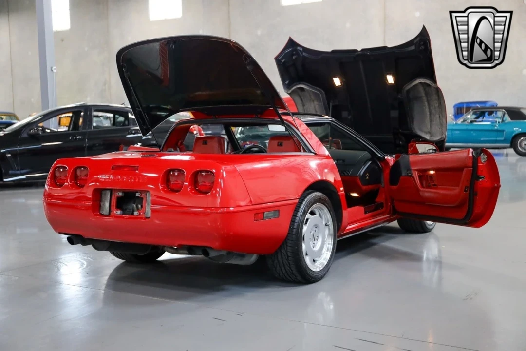 1991 Chevrolet Corvette C4 - Image 10 of 21