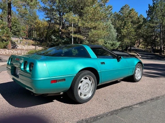 1991 Chevrolet Corvette C4 - Image 8 of 19