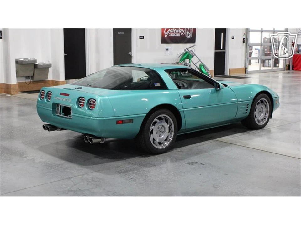 1991 Chevrolet Corvette C4 - Image 24 of 31