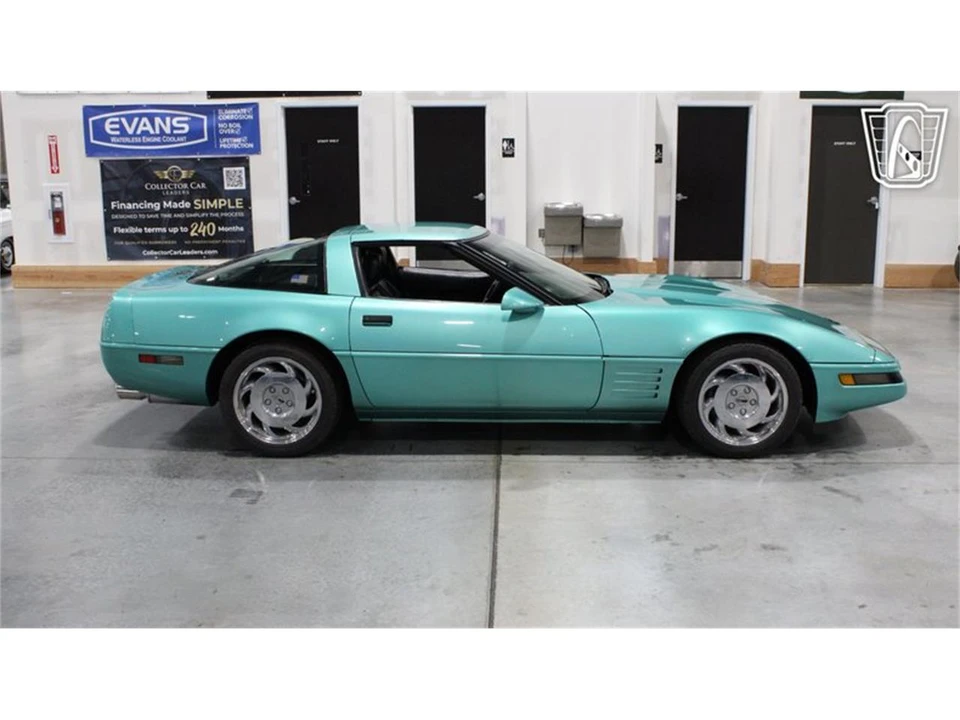 1991 Chevrolet Corvette C4 - Image 25 of 31