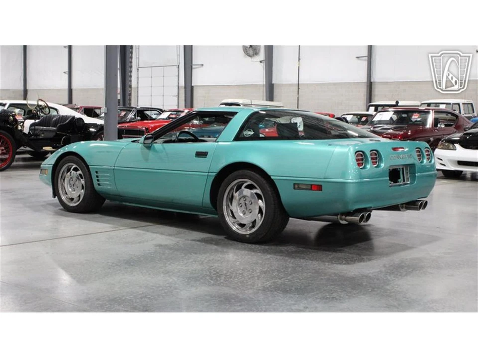 1991 Chevrolet Corvette C4 - Image 30 of 31