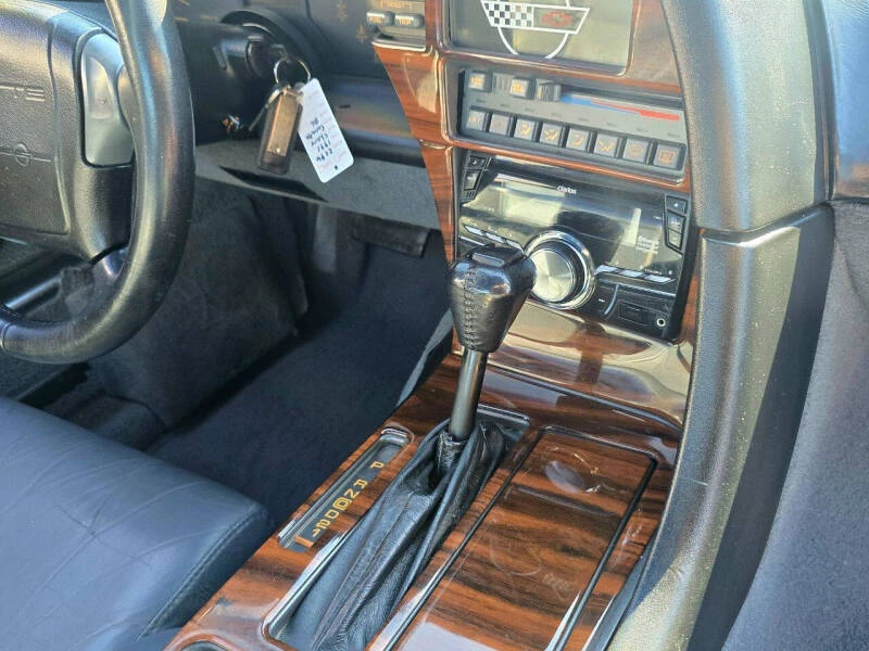 1991 Chevrolet Corvette C4 - Image 18 of 31