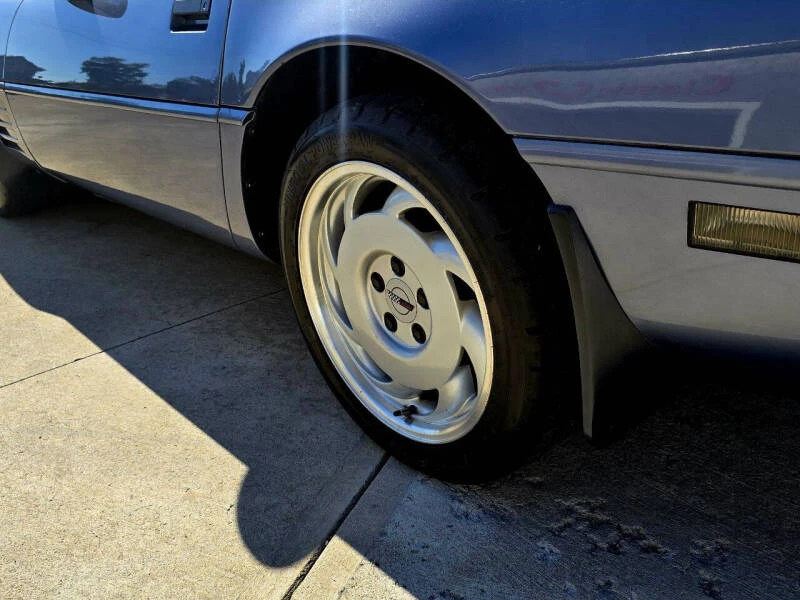 1991 Chevrolet Corvette C4 - Image 10 of 31