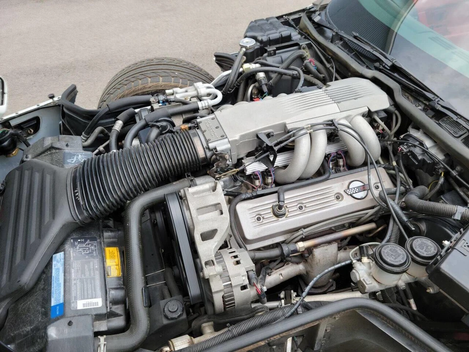 1991 Chevrolet Corvette C4 - Image 17 of 19