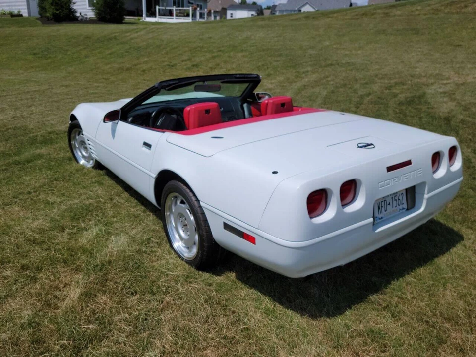 1991 Chevrolet Corvette C4 - Image 8 of 19