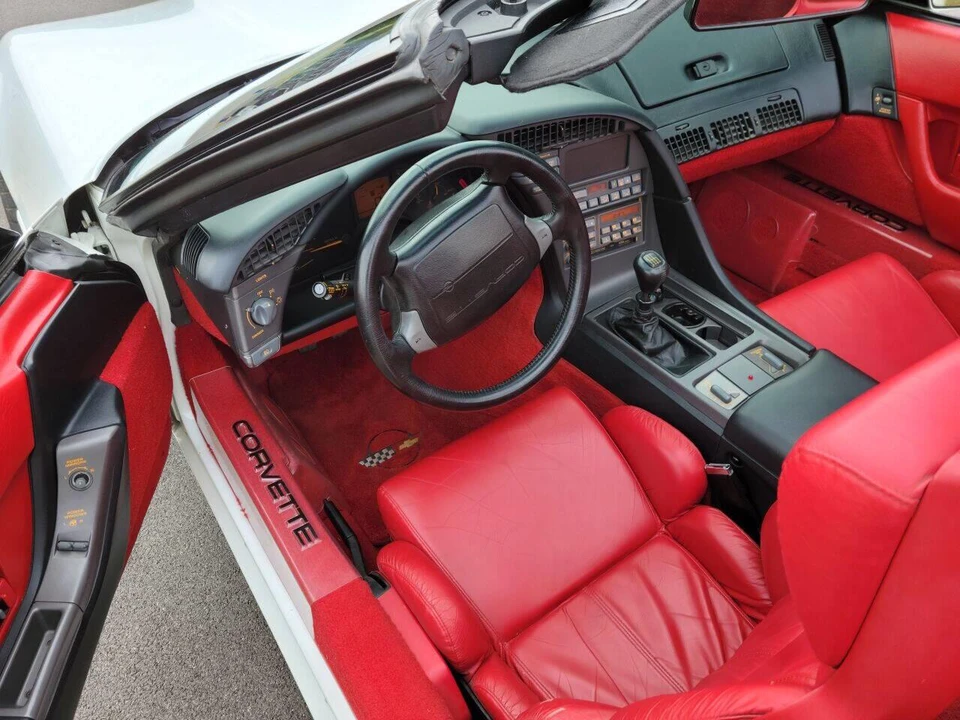 1991 Chevrolet Corvette C4 - Image 11 of 19