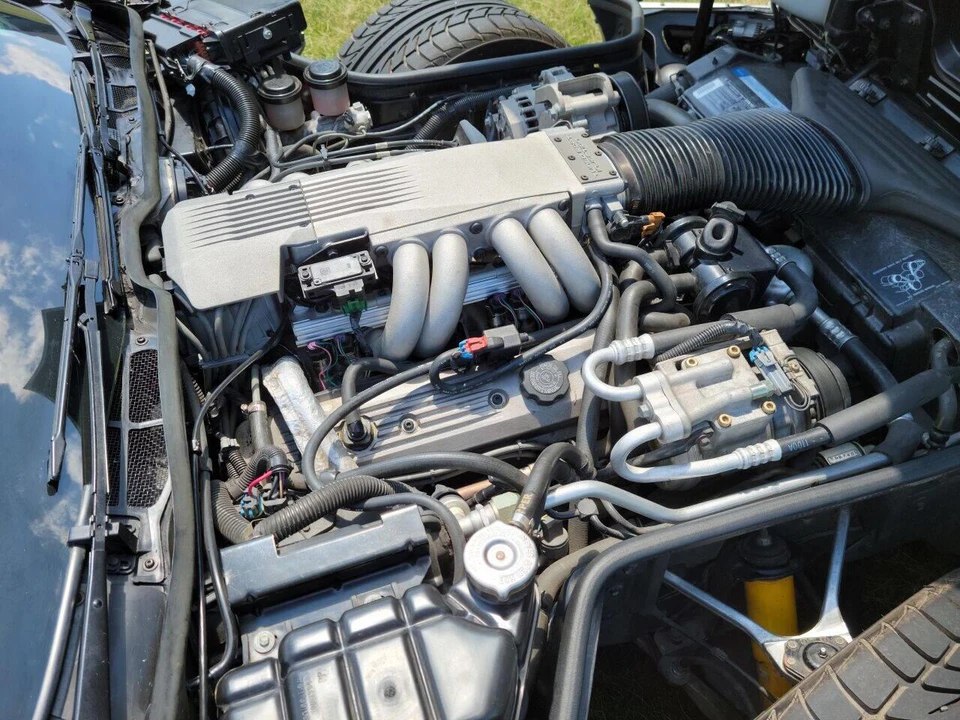 1991 Chevrolet Corvette C4 - Image 16 of 19