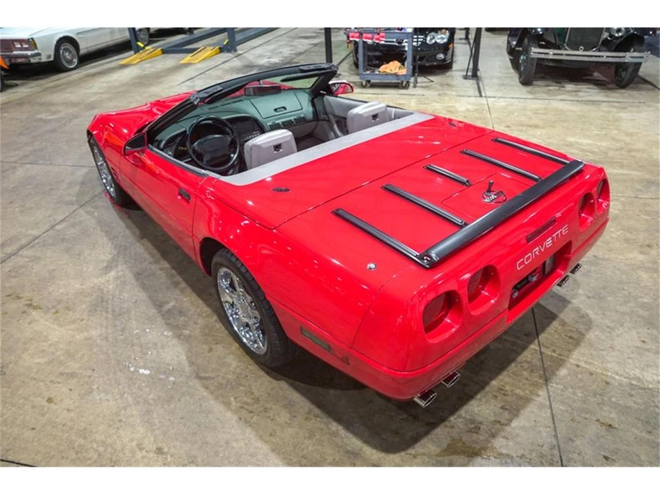 1991 Chevrolet Corvette C4 - Image 16 of 31