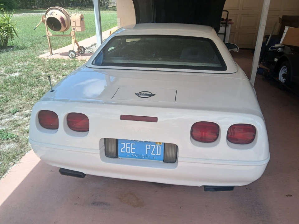 1991 Chevrolet Corvette C4 - Image 15 of 20
