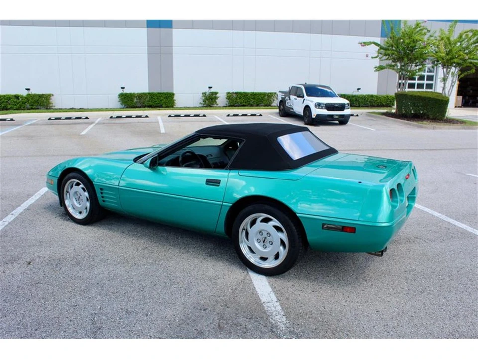 1991 Chevrolet Corvette C4 - Image 23 of 31