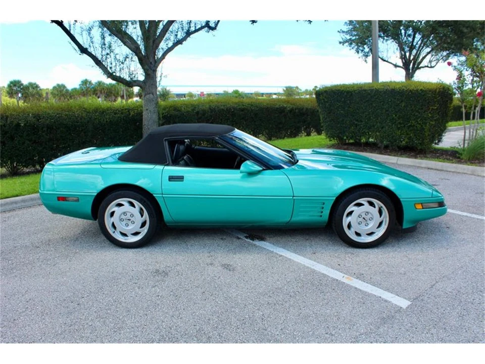 1991 Chevrolet Corvette C4 - Image 17 of 31