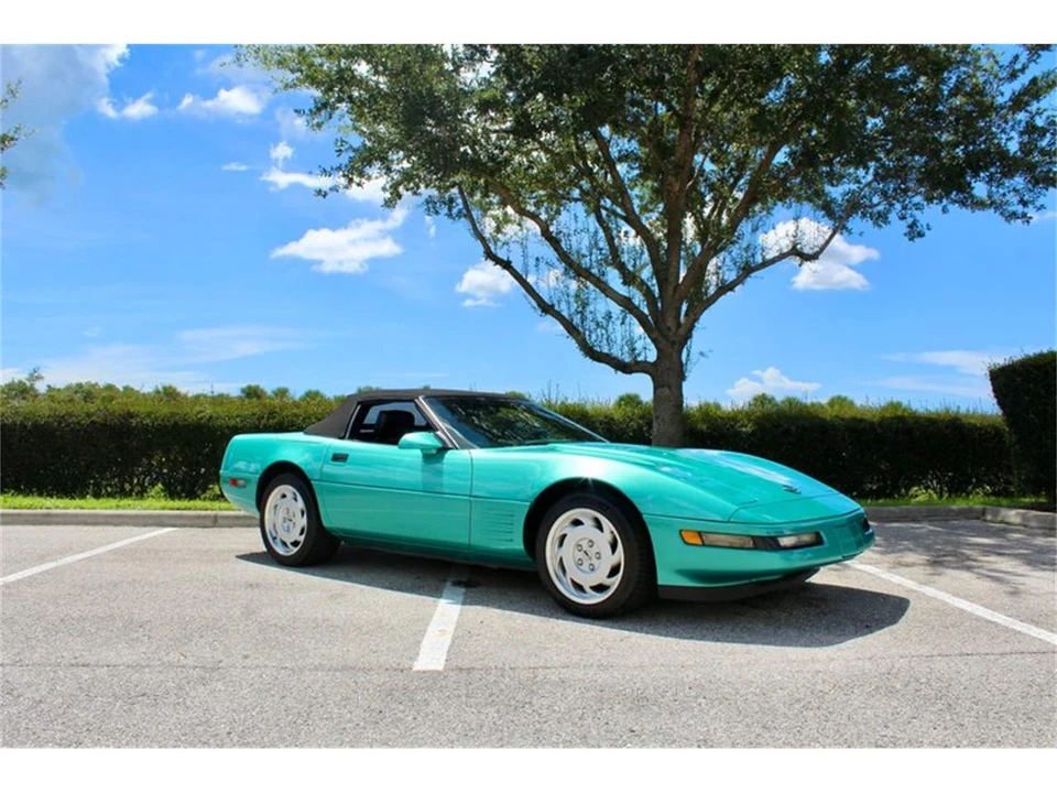 1991 Chevrolet Corvette C4 - Image 2 of 31
