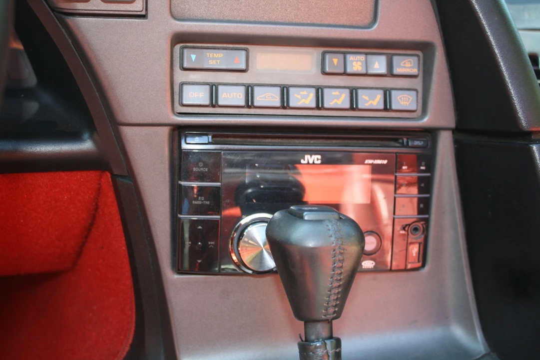 1991 Chevrolet Corvette C4 - Image 2 of 21