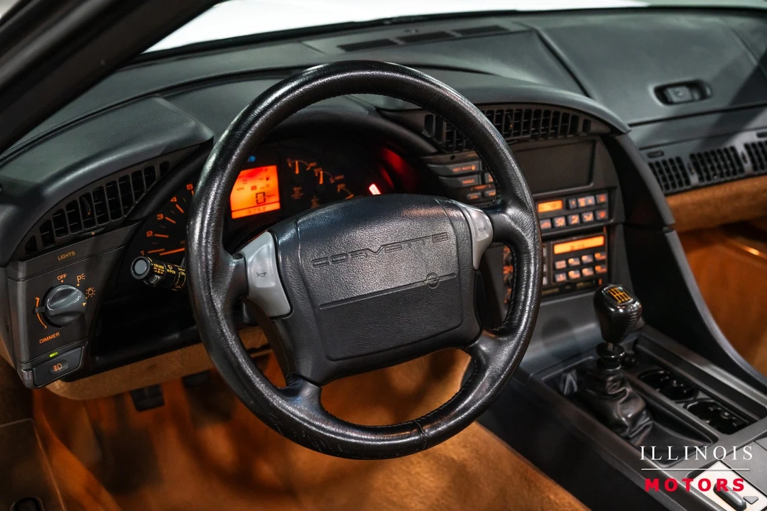 1991 Chevrolet Corvette C4 - Image 18 of 31