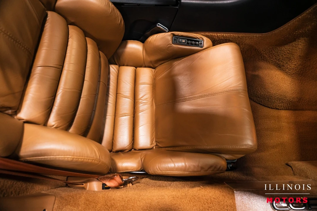 1991 Chevrolet Corvette C4 - Image 26 of 31