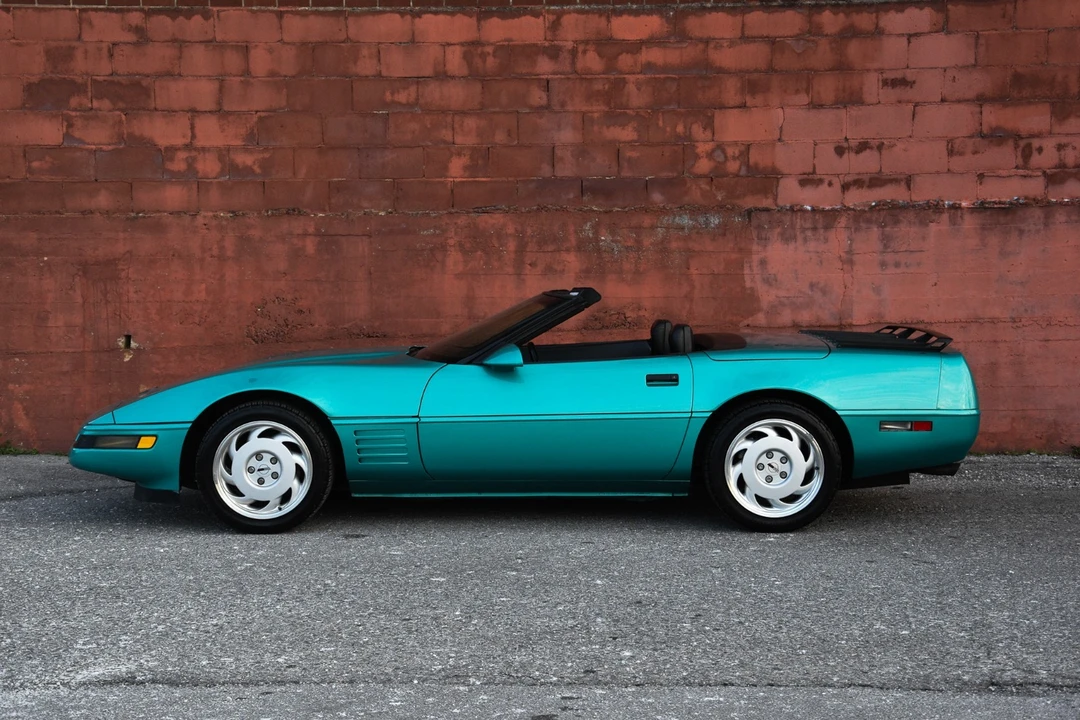 1991 Chevrolet Corvette C4 - Image 9 of 31