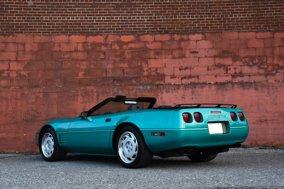 1991 Chevrolet Corvette C4 - Image 8 of 31