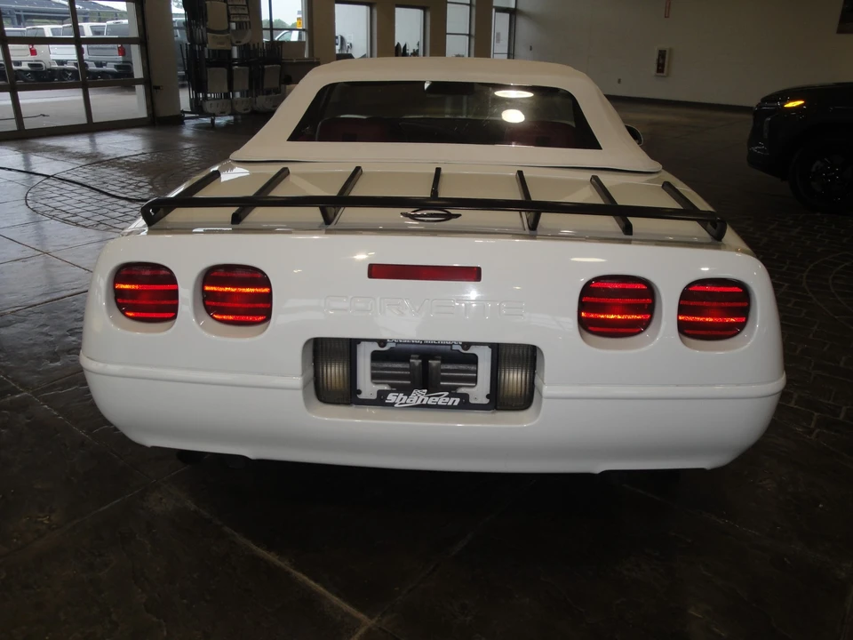 1991 Chevrolet Corvette C4 - Image 3 of 18