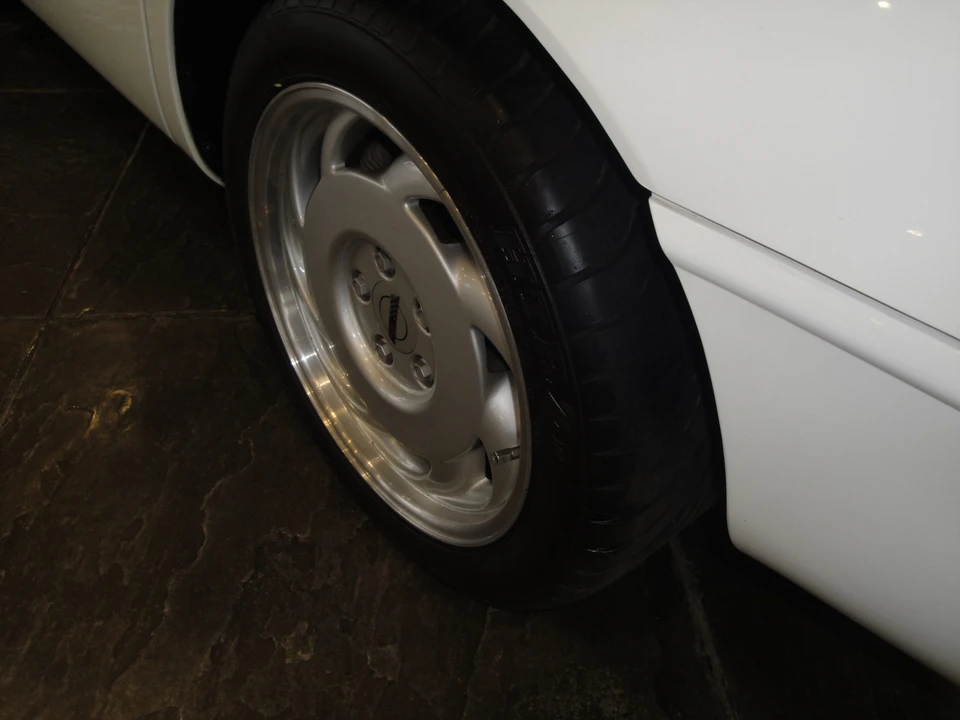 1991 Chevrolet Corvette C4 - Image 6 of 18